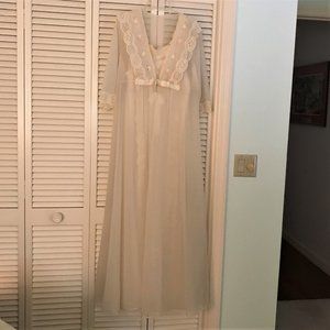 Vintage Embroidered Honeymoon Peignoir Set